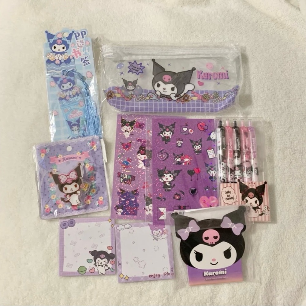 Kuromi Bundle #6 Stationery Set with Pens and Notepads